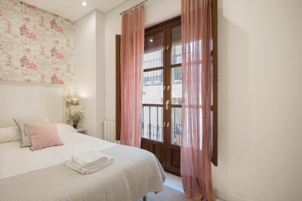 Lateral Suite Rodo Севилья Экстерьер фото